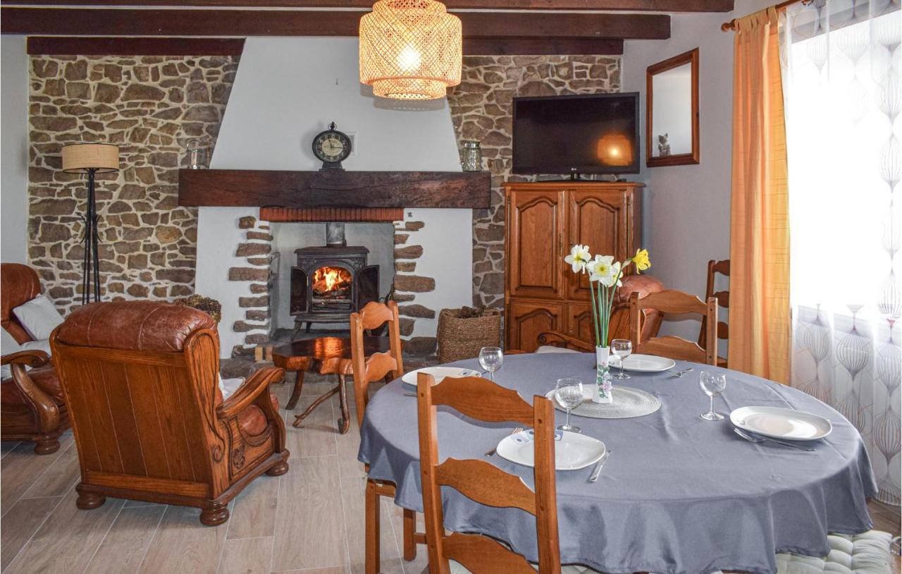 Nice Home In Plehedel With Wifi Exterior photo