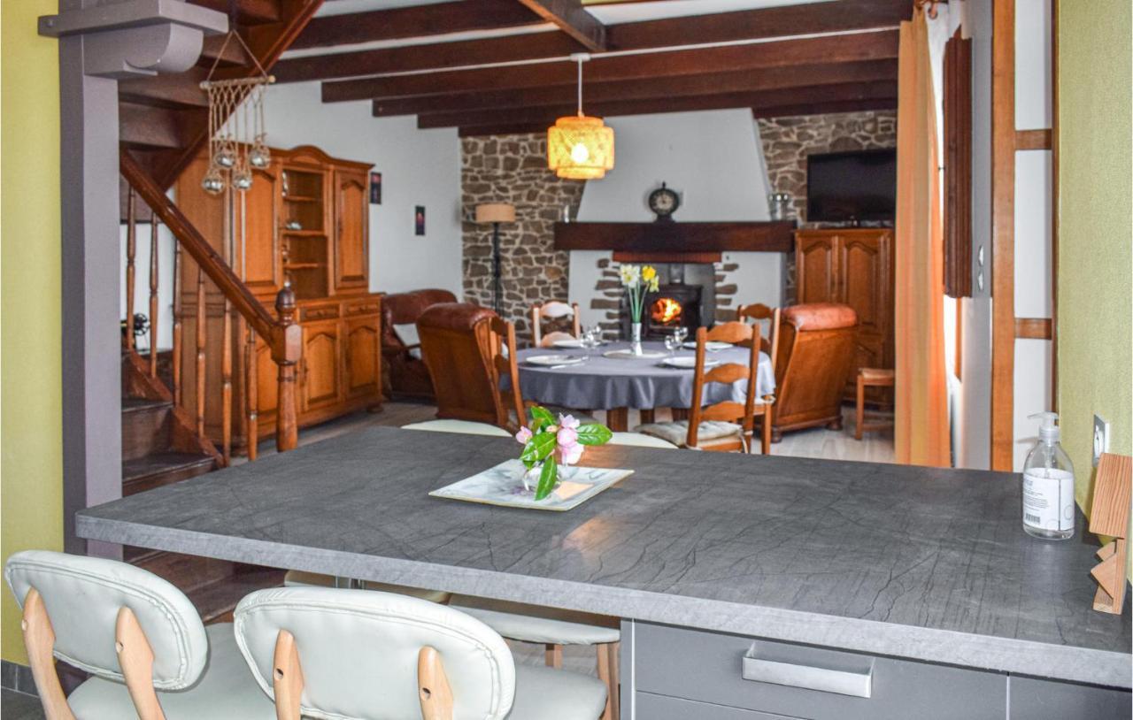 Nice Home In Plehedel With Wifi Exterior photo